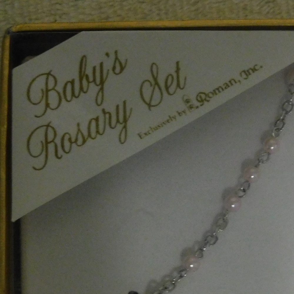 BABY GIRL'S 1ST ROSARY SET WITH ROSARY & CROSS NEW - Picture 2 of 8